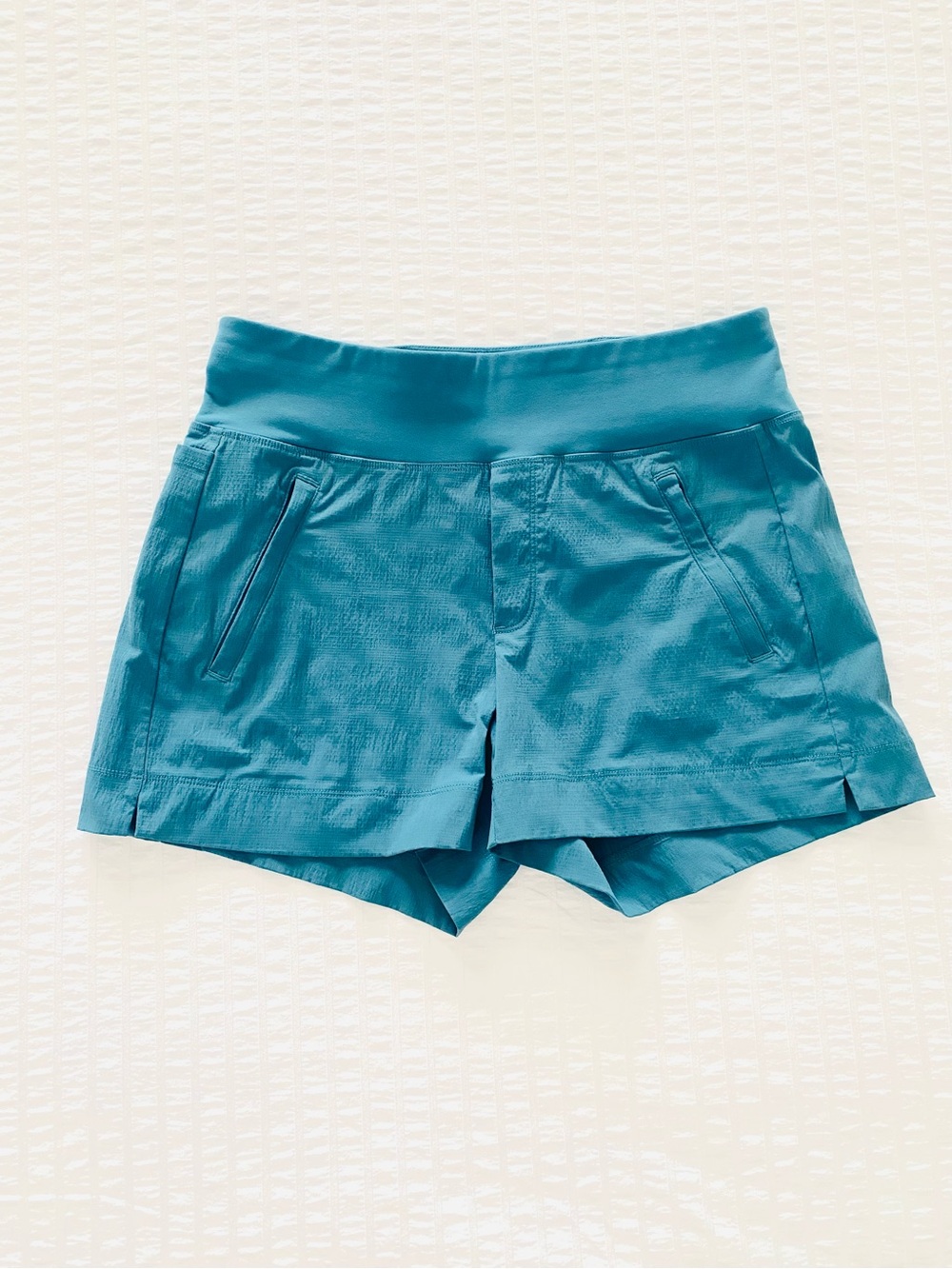 Athleta Trekkie North Shorts Womens Size 4 Dark Teal 3.5”